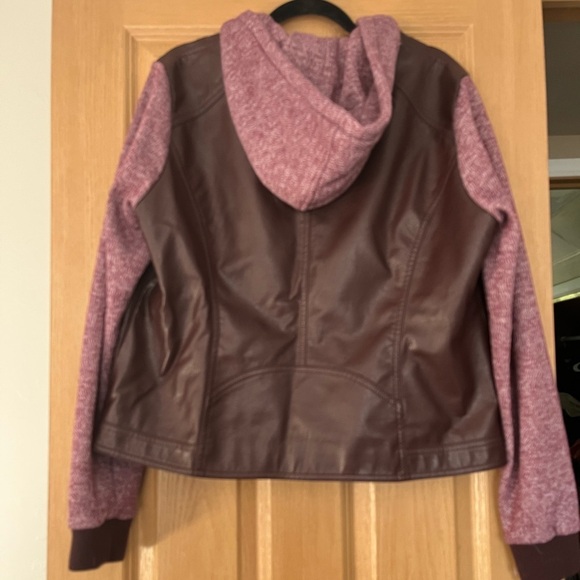 Jason Maxwell Jacket - Picture 7 of 9